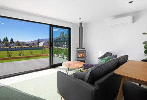 Cardrona Falcon Apartment